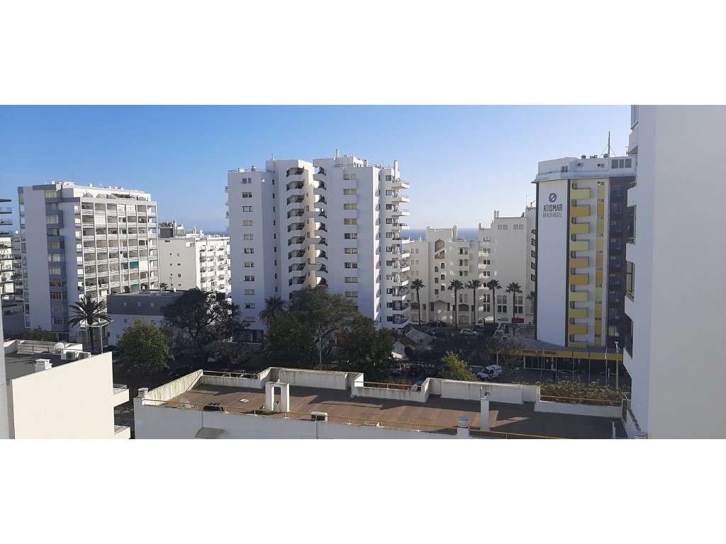 Apartamento T1 com vista de mar a 2 minutos da praia a pé - Grande imagem: 2/19