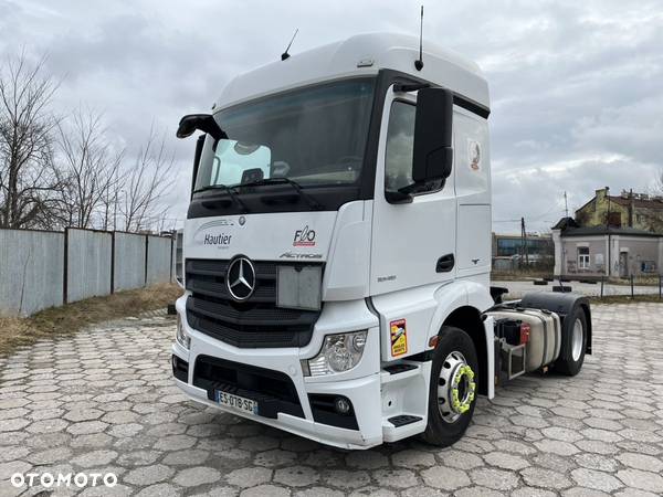 Mercedes-Benz Actros - 2