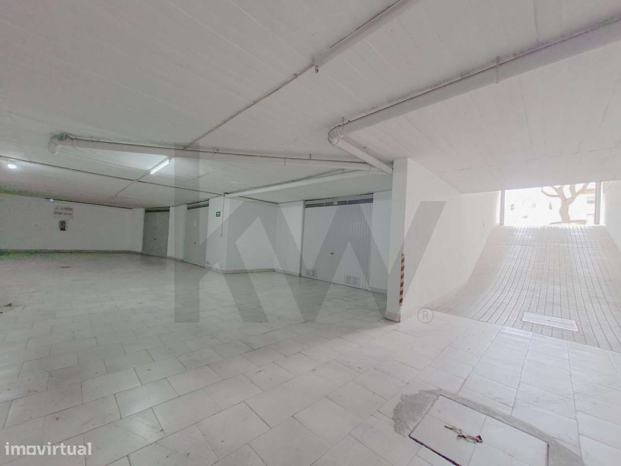 Exclusiva Penthouse T2+1 com Vista Mar | Bº Assunção/Cascais-33