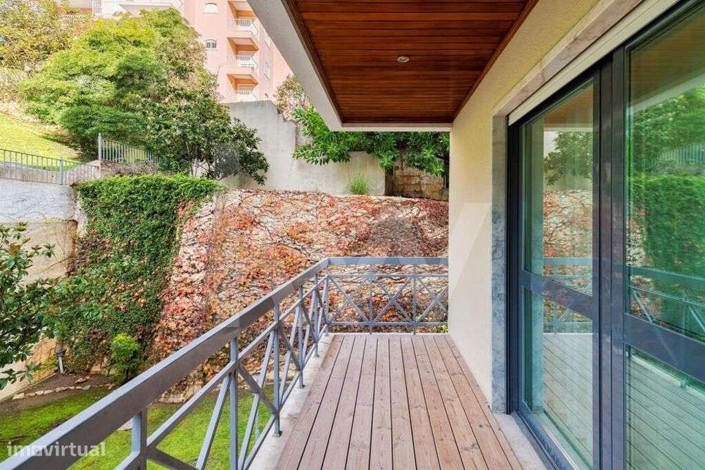 Fantástico apartamento T3 no Condomínio Costa do Sol - Monte Estoril - Grande imagem: 4/28