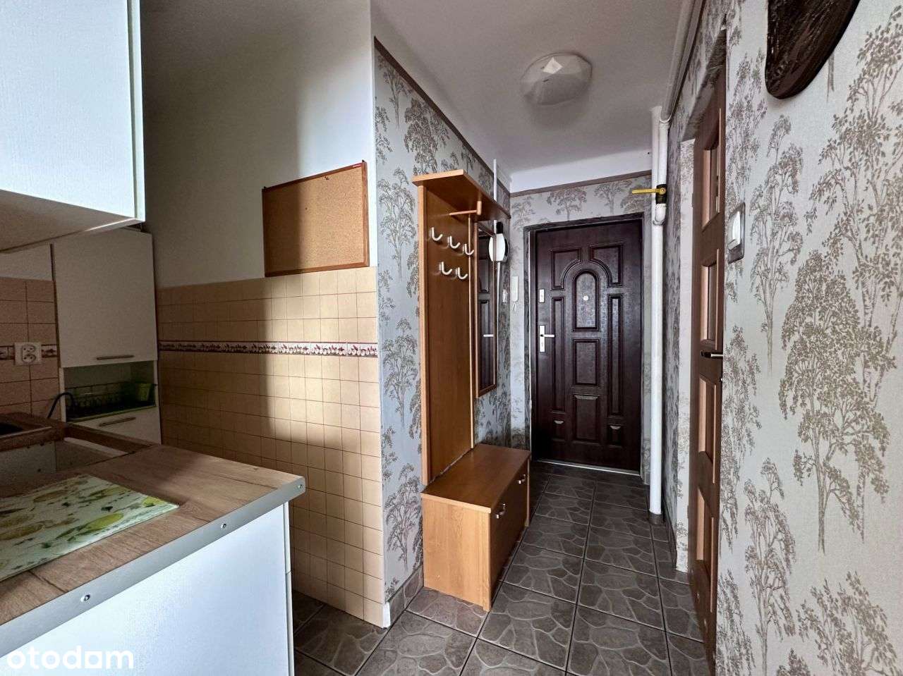 Duża, słoneczna kawalerka | do wprowadzenia od zar-8