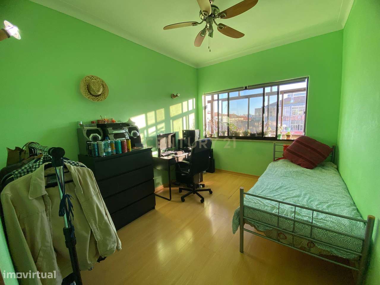 Apartamento T3 em Almada, numa zona tranquila e perto do centro-14