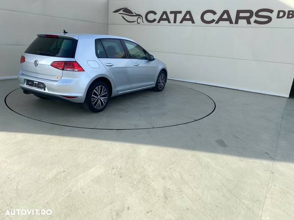 Volkswagen Golf 2.0 TDI BlueMotion Technology Allstar - 16