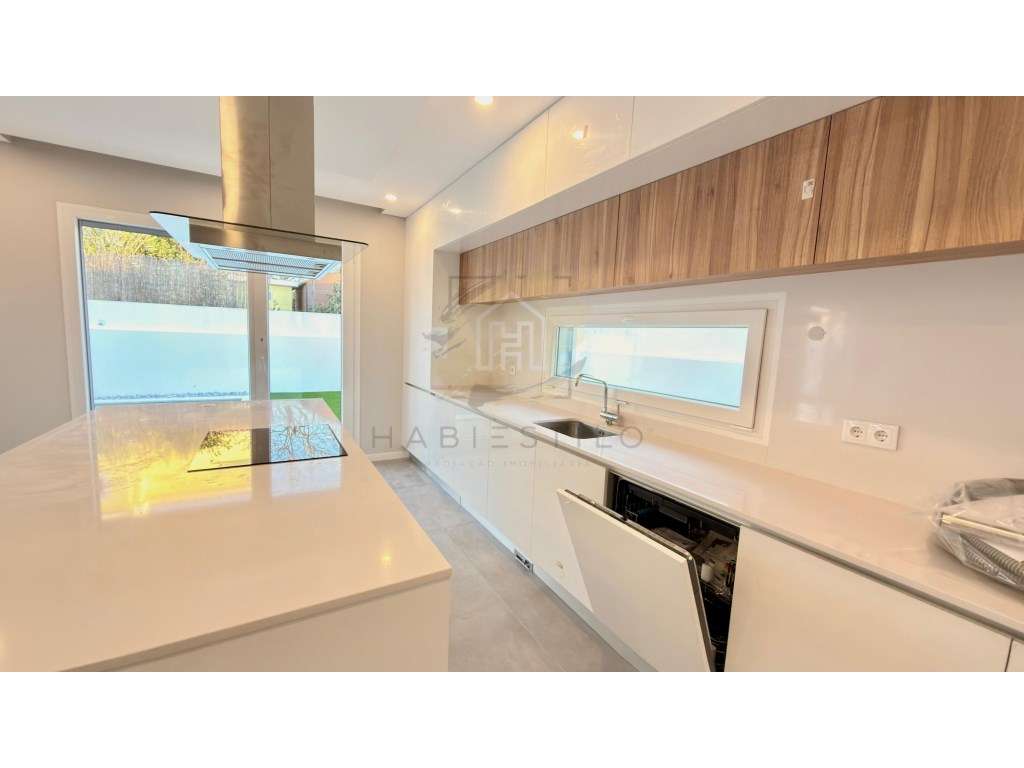 Moradia T4 em Azeitão | Pronta a escriturar-7