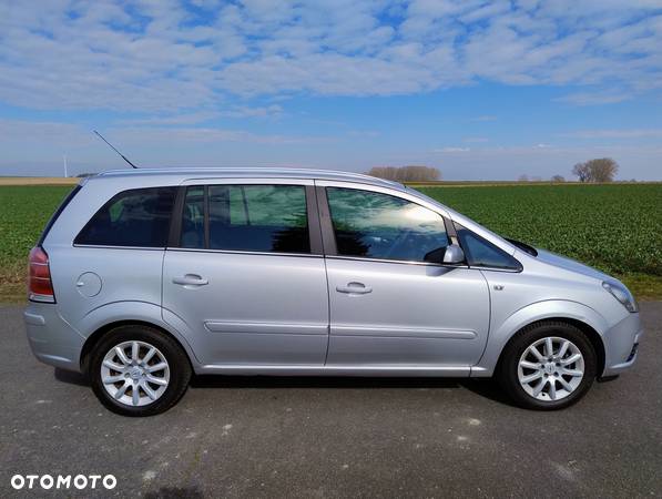 Opel Zafira 1.8 Enjoy - 9