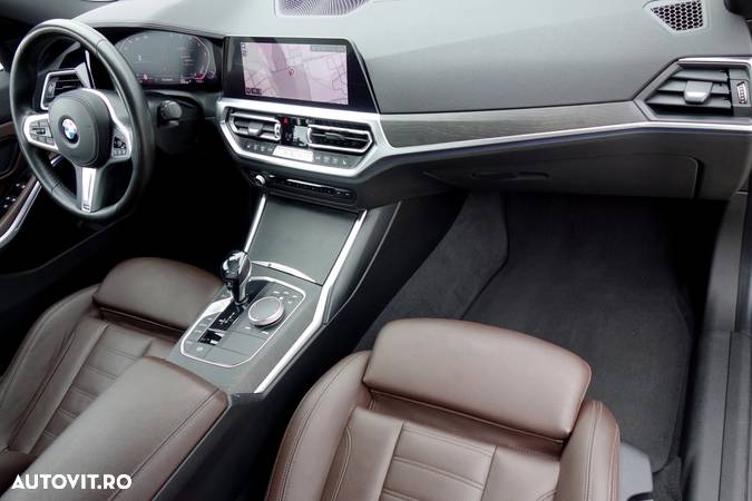 BMW Seria 3 320d Aut. Sport Line - 26