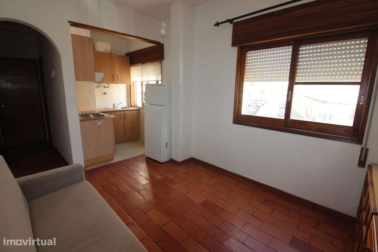 Apartamento T1 50 metros do areal - Grande imagem: 4/20