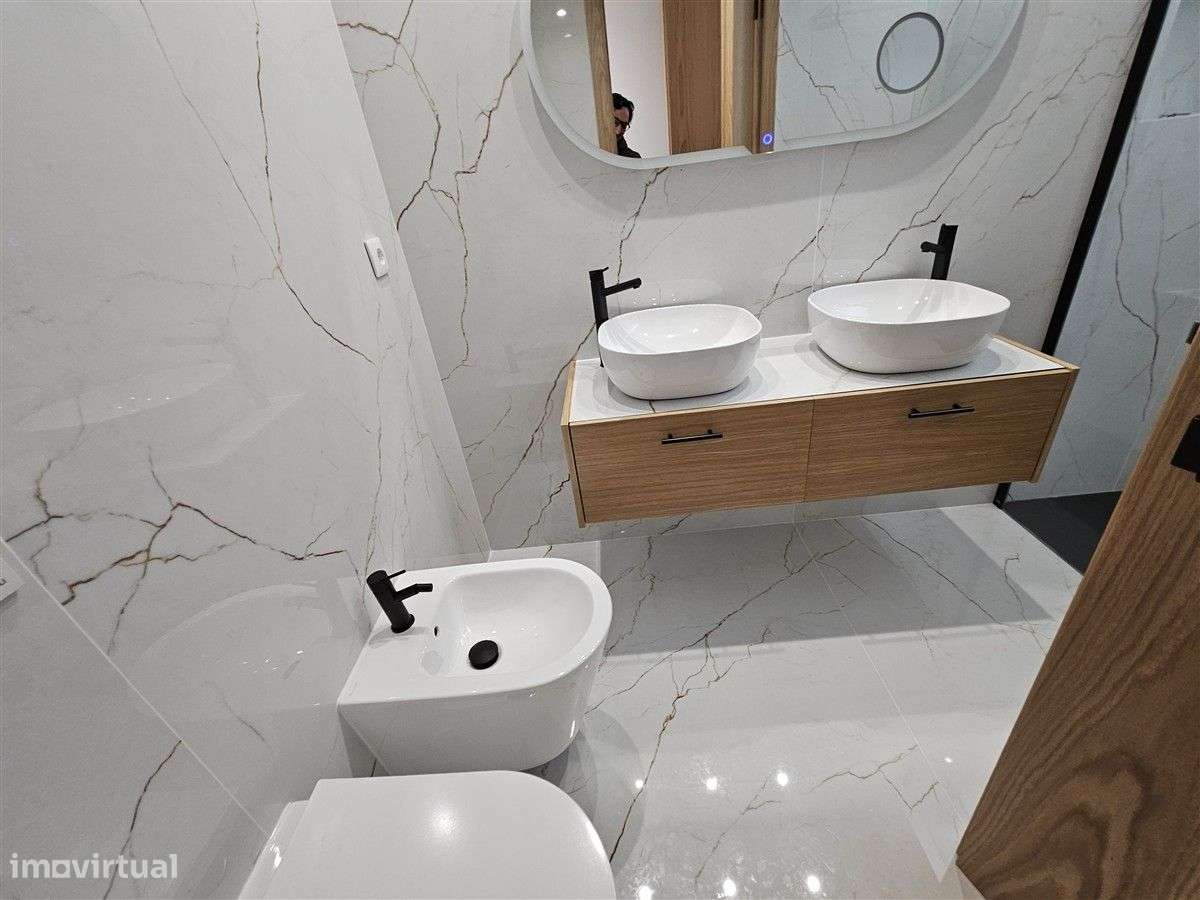 Moradia T2 Nova-2ª linha de Mar-Aver-o-Mar-Póvoa de Varzim-11