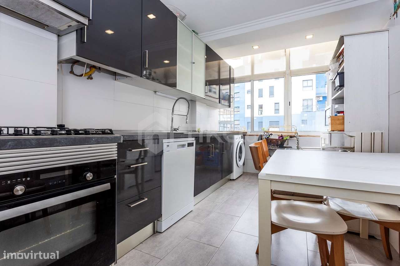 Excelente Apartamento T2 remodelado-5