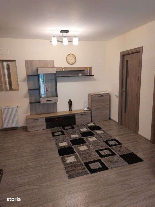Apartament cu 3 camere pe Eroilor Floresti - Imagine principală: 3/9