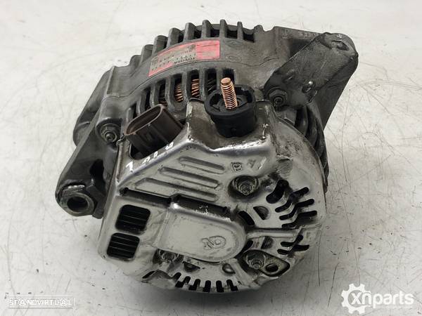 Alternador Usado TOYOTA YARIS (_P9_) 1.4 D-4D | 08.05 -  REF. 27060-33040 MOTOR... - 4