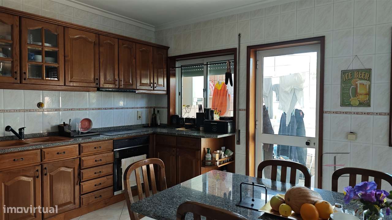 Apartamento T4 Venda em Oliveira de Azeméis, Santiago de Riba-Ul, Ul, - Grande imagem: 4/22