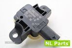 Sensor de impacto lateral Mercedes A W176 A1668210351 - 3