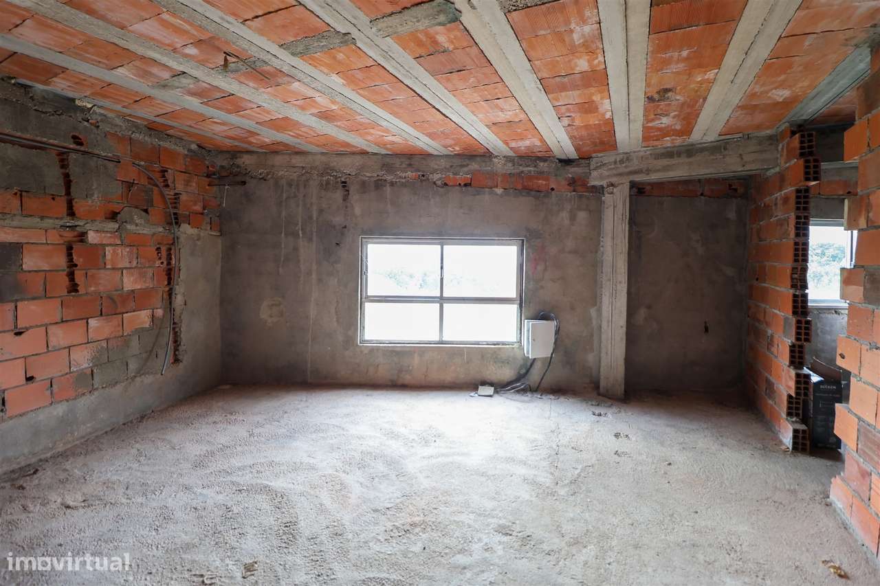 Moradia para Restaurar T9 Venda em Moitas Venda,Alcanena - Grande imagem: 5/14