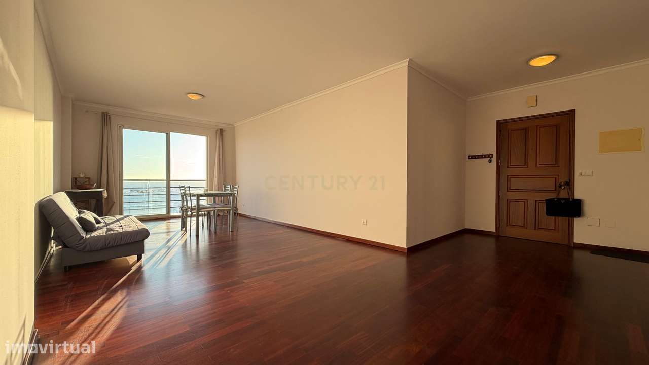 Apartamento T3 com vista deslumbrante sobre o mar e o porto do Funchal - Grande imagem: 4/19