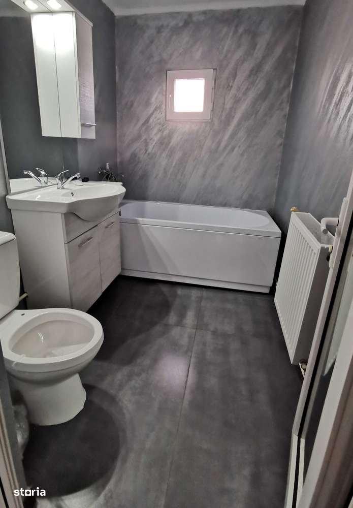 De Vanzare Apartament cu 3 camere zona Calarasi 4-12