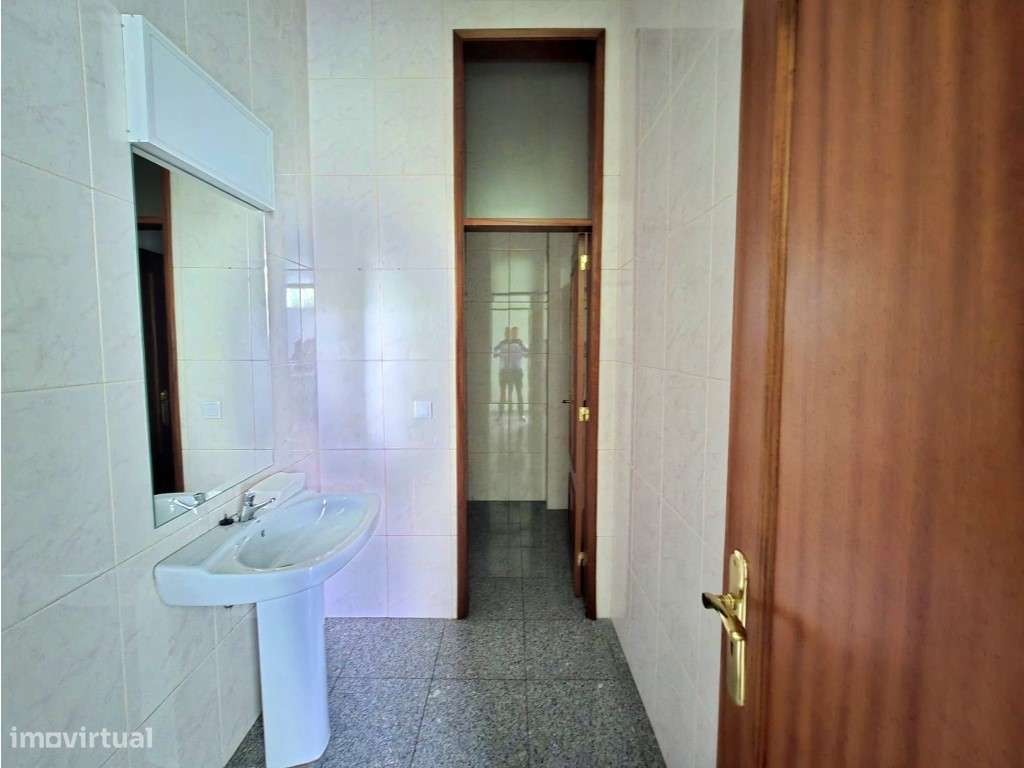 Loja no centro do Porto-13