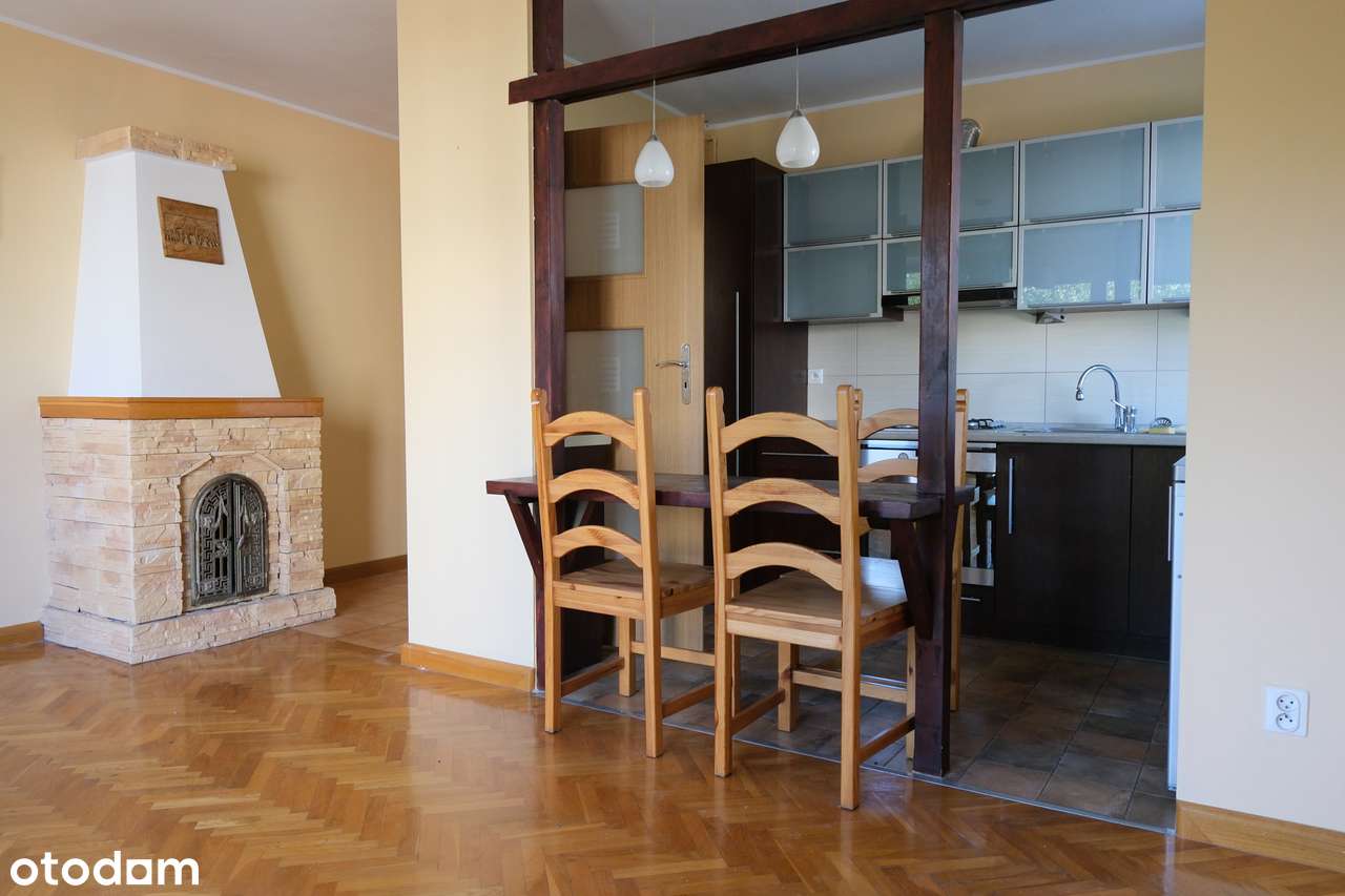 2 piętro, balkon, odświeżone, również dla studentów.