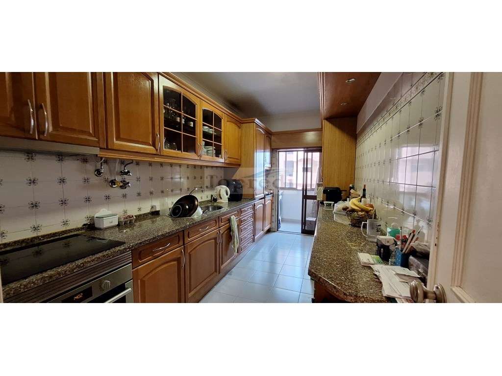 Apartamento T2 com arrecadação-6