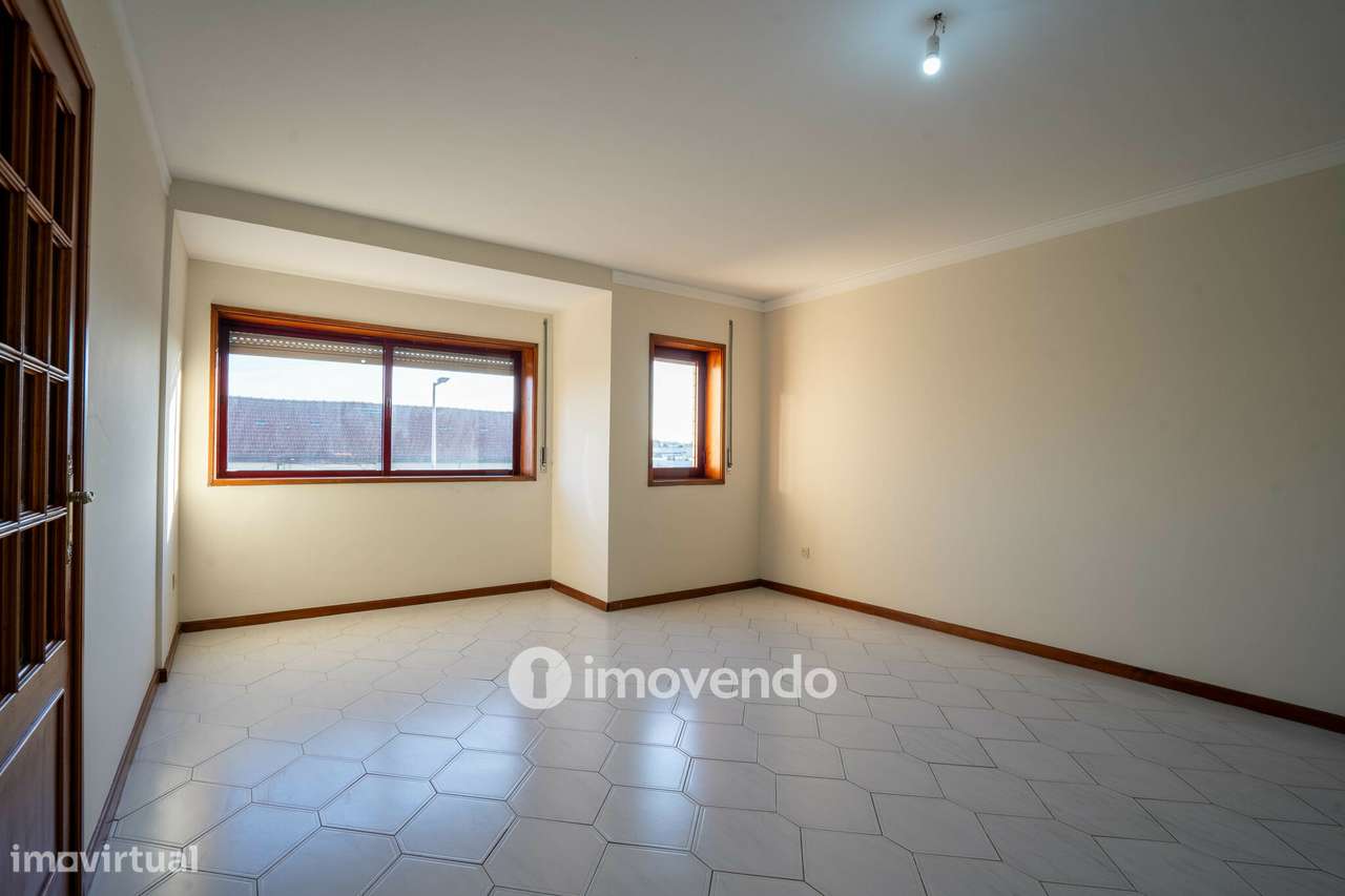 Apartamento T2, com estacionamento e arrecadação, no Porto - Grande imagem: 5/30