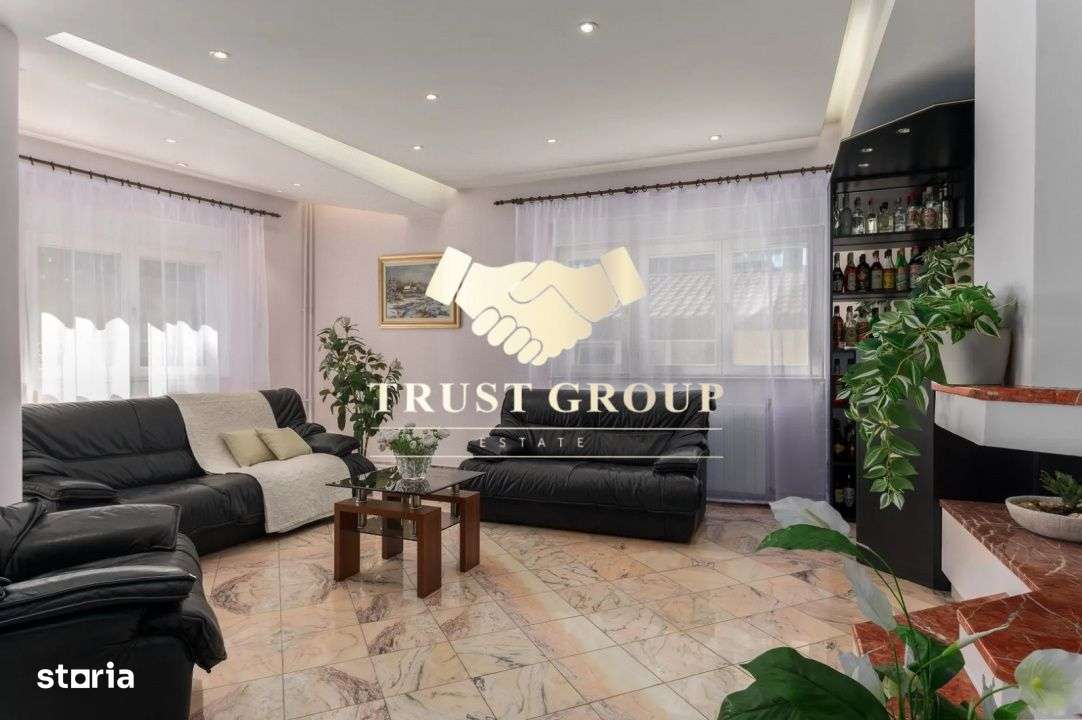 Vila 360 mp utili, teren 510 mp curte libera 300 mp la 200 m de Parcul - Imagine principală: 2/19