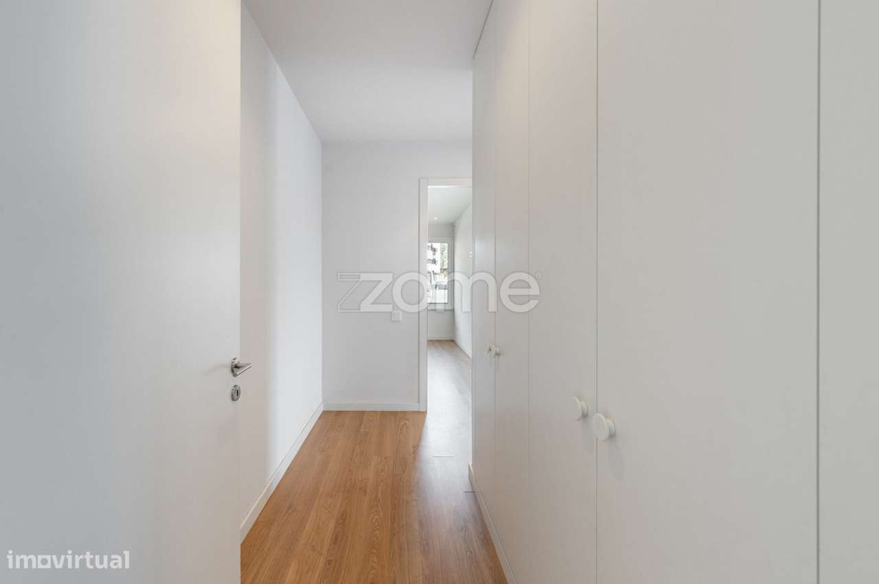 Apartamento T3 Semi-Novo em Calendário-12
