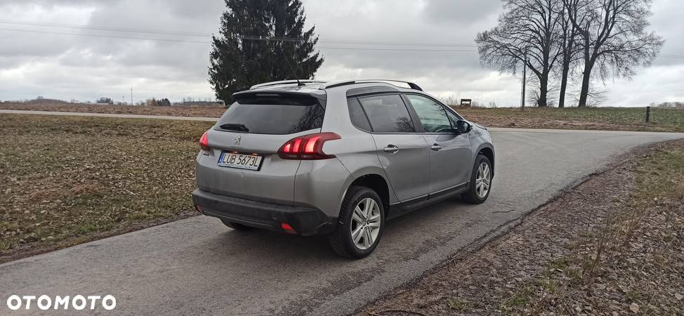 Peugeot 2008 1.2 Pure Tech GPF Style S&S - 21