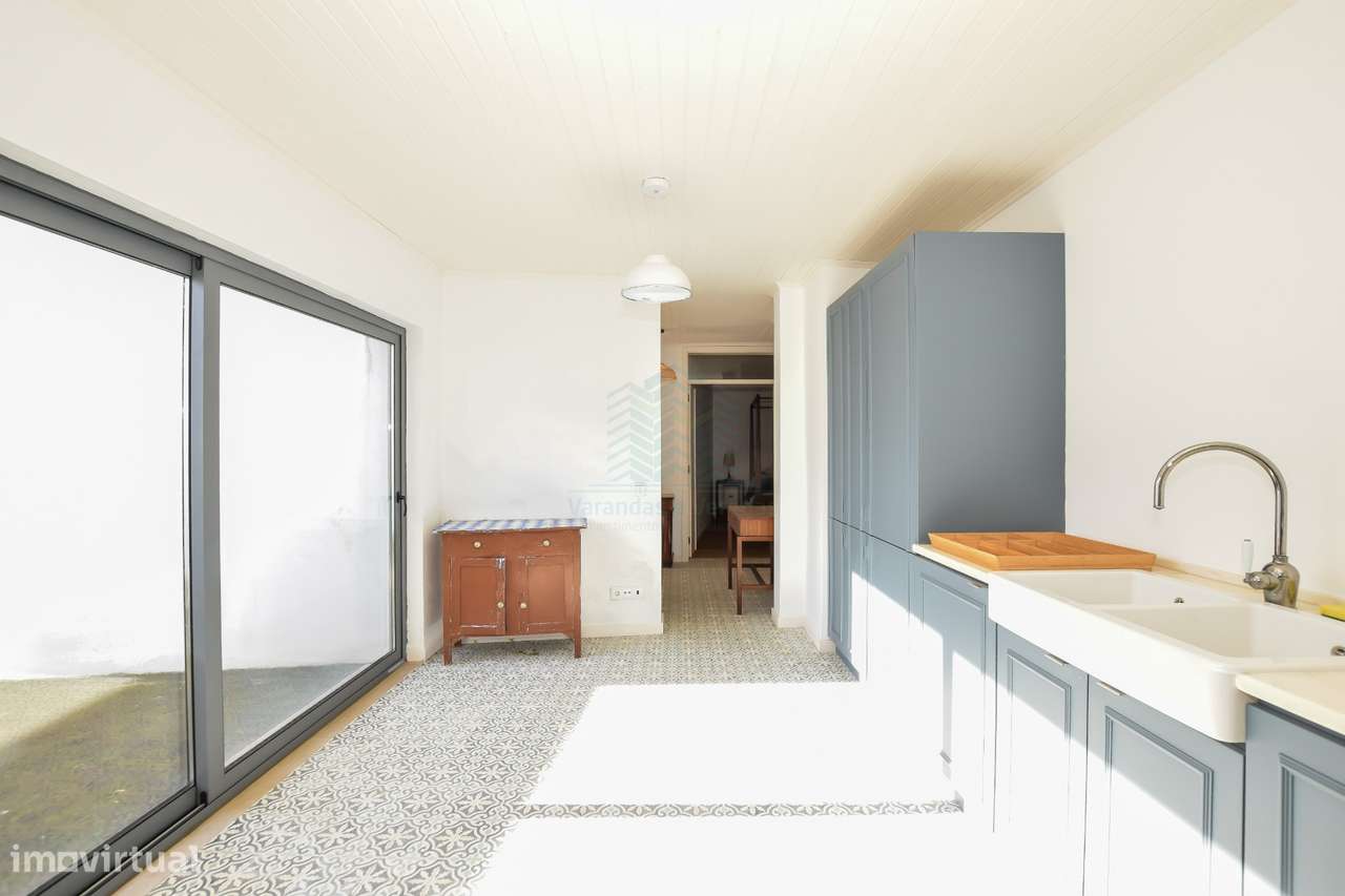 Moradia T3 remodelada com logradouro e terraço — Bugalhos - Grande imagem: 4/22