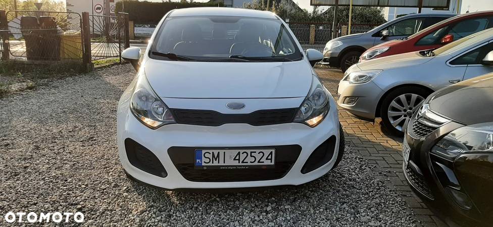 Kia Rio 1.2 L - 26