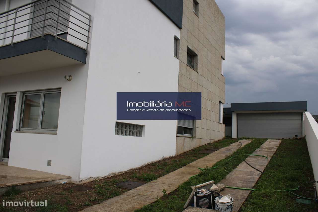 Moradia T3 em Perosinho-37