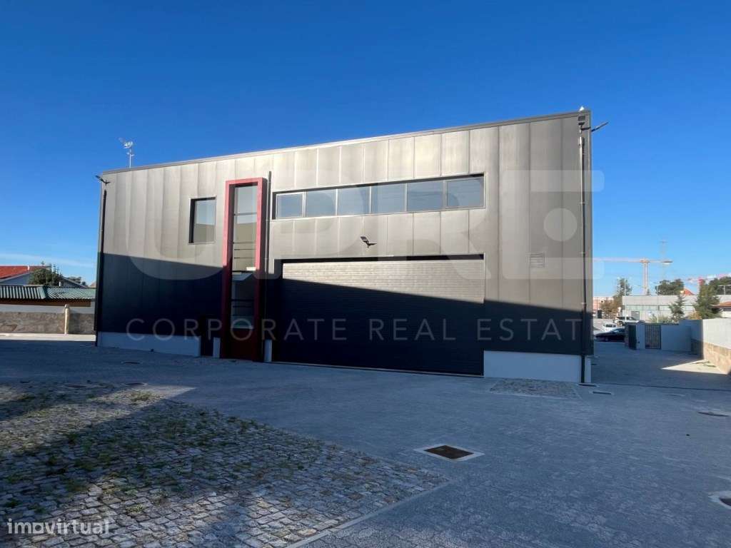 ARMAZÉM 558 m2 | ARRENDA | MAIA (Aeroporto) - Grande imagem: 3/15