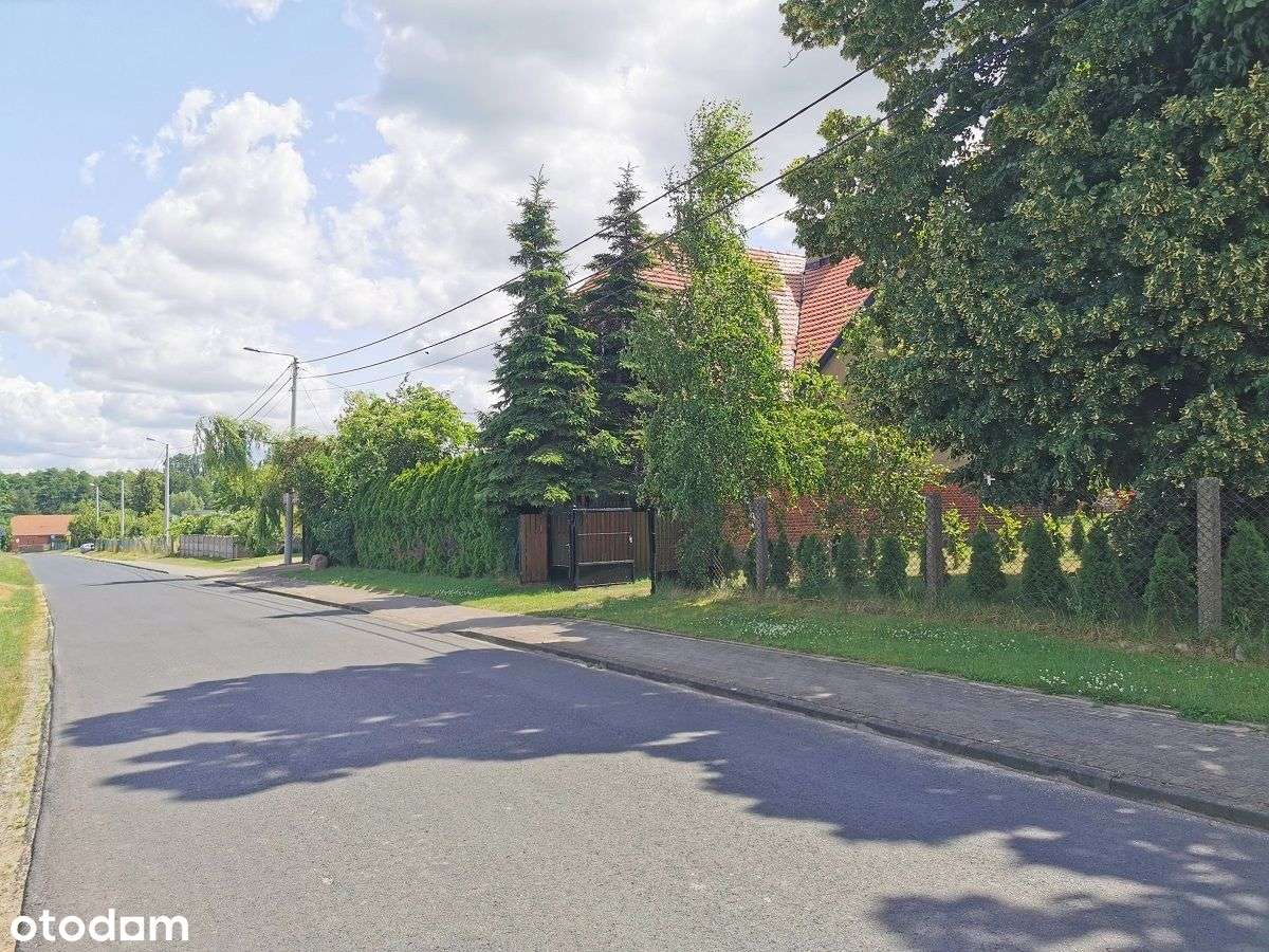 Klimatyczny dom z potencjałem i dużą działką-17