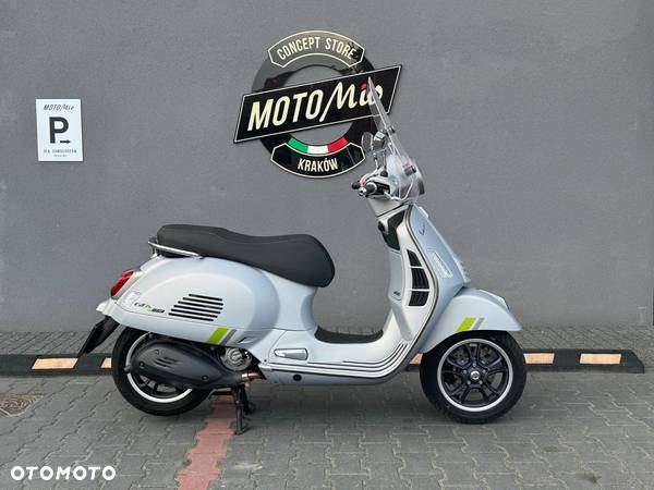 Vespa GTS - 2