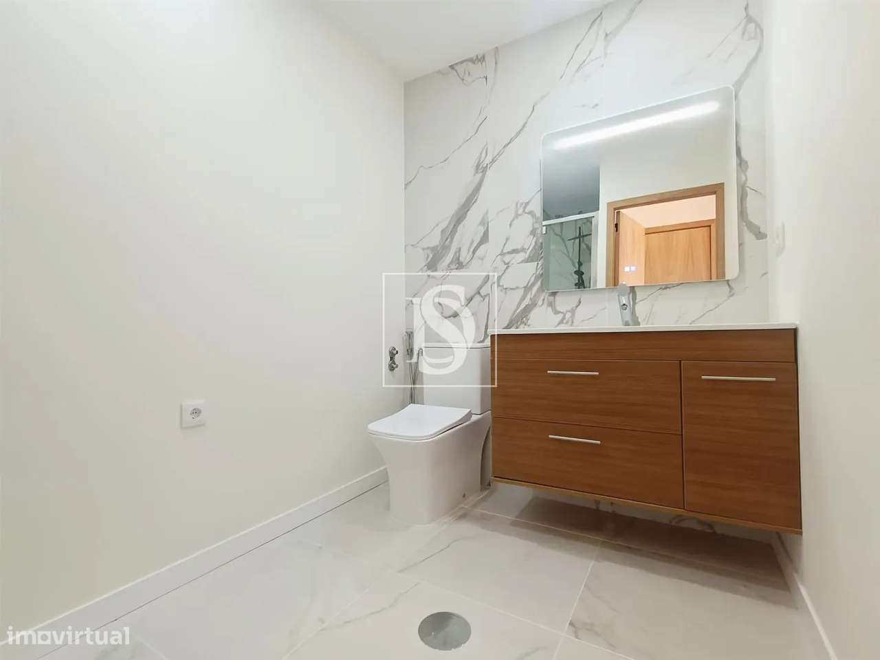 Apartamento T2, Totalmente Renovado, em Vila do Conde-16