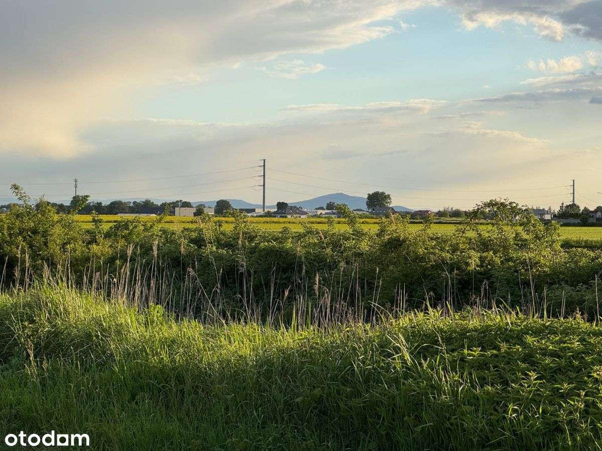 Działka z pozw. na budowę na piękny dom Żerniki Wr-5