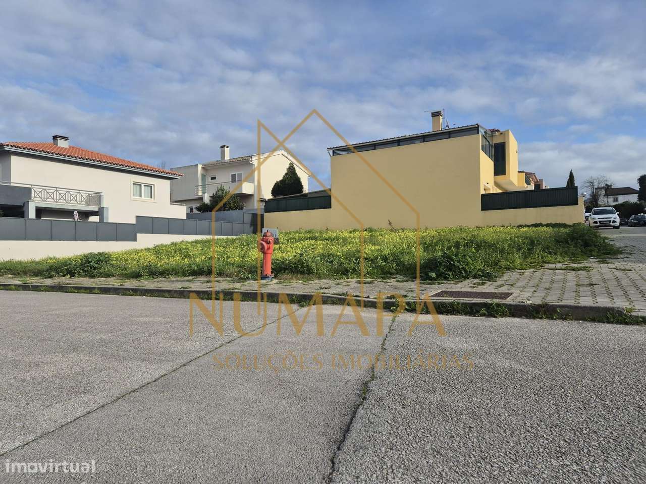 Moradia Isolada T4 com Piscina EM PROJECTO-6