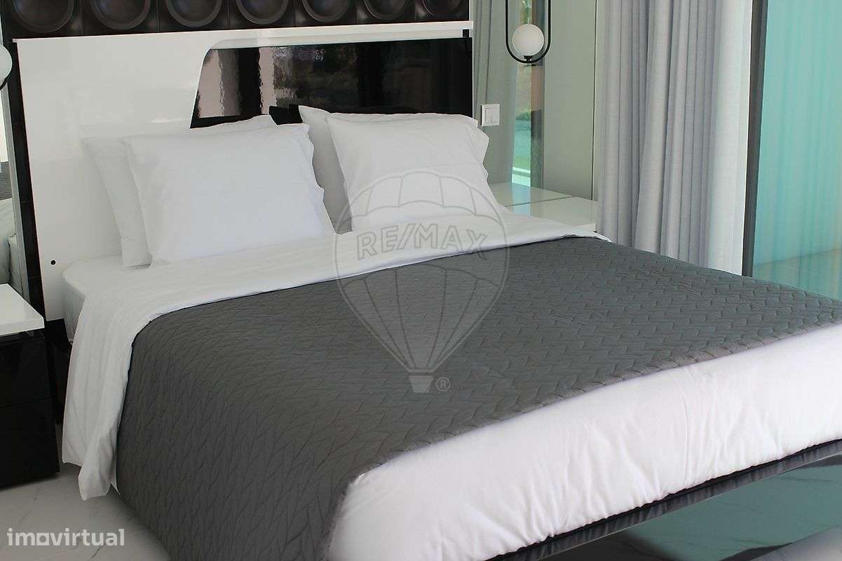 Moradia T5 para venda-12