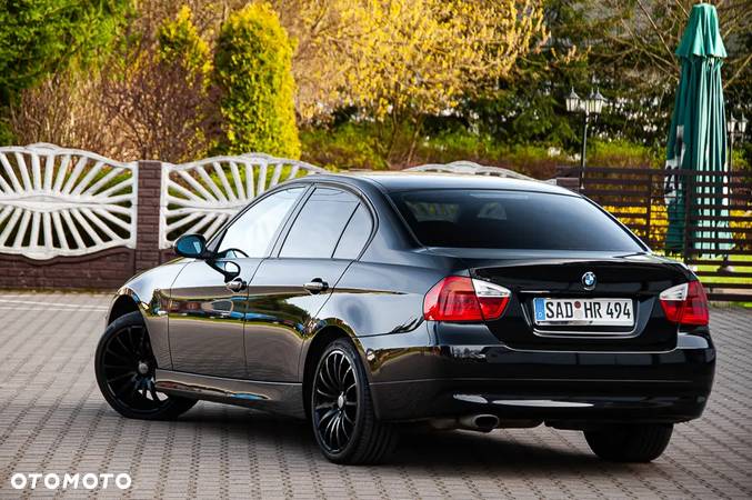 BMW Seria 3 318i - 15