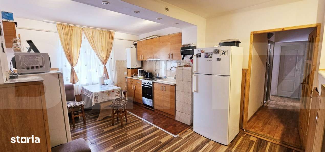Apartament de vanzare, cu 3 camere, decomandat, 68mp, parter inalt - Imagine principală: 1/8