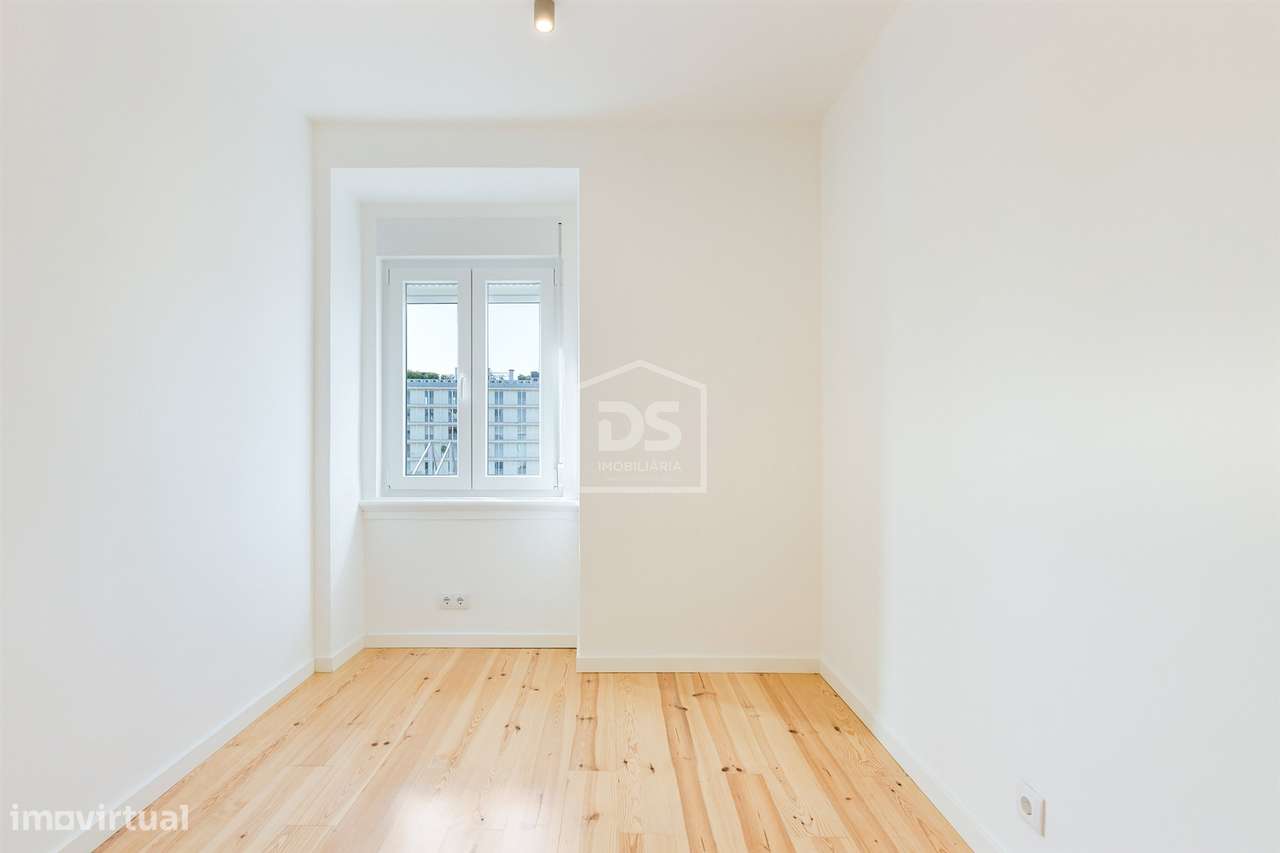 Apartamento T4 Venda em Avenidas Novas,Lisboa-11