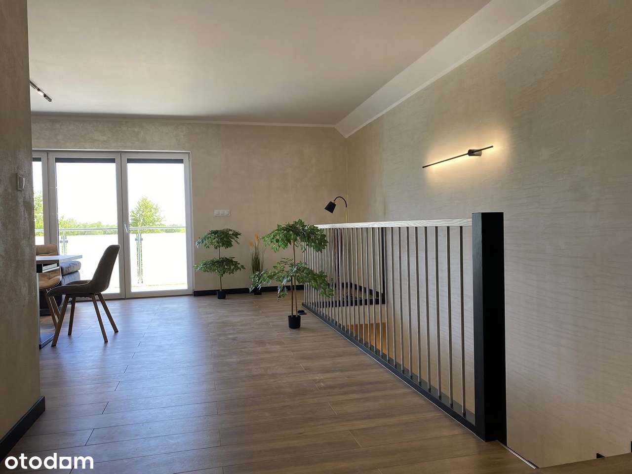 Nowe "pod klucz" mieszkanie z miejscem postojowym i ogródkiem-6