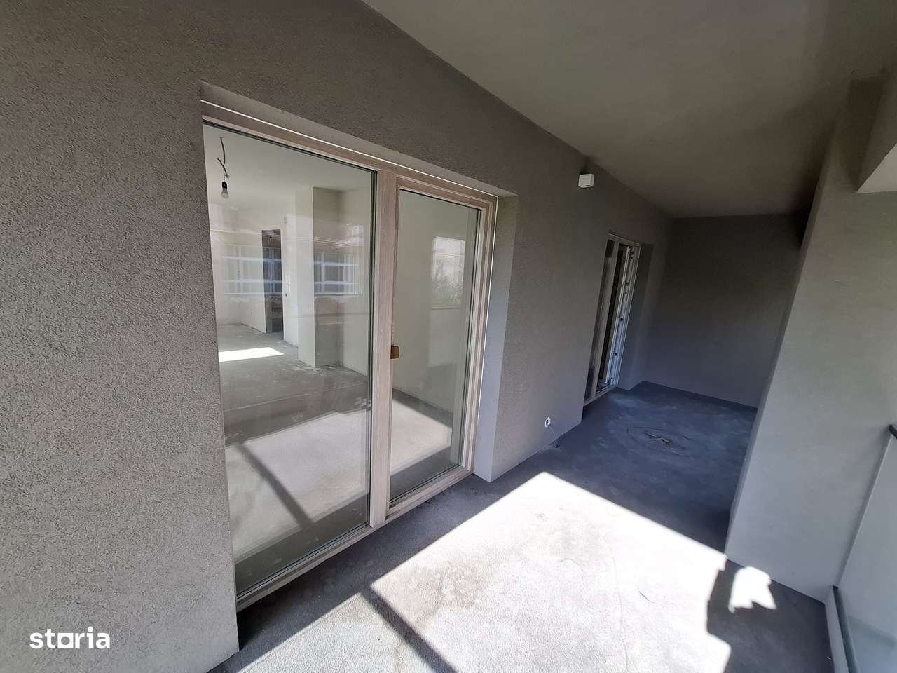 Baia Mare,M.Eminescu nr. 43, bloc nou P+4, 2 parcari incluse in pret-13