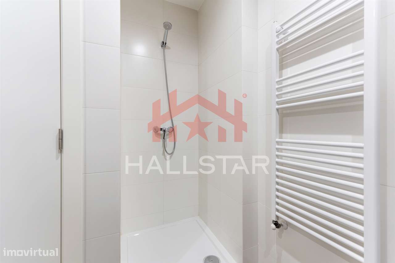 Moradia T4 / Jardim e Garagem / Cela-20