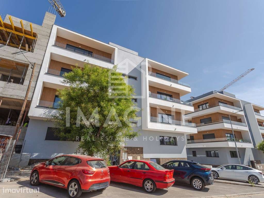Apartamento T2 com Varanda Aterraçada na Quinta da Amizade-42