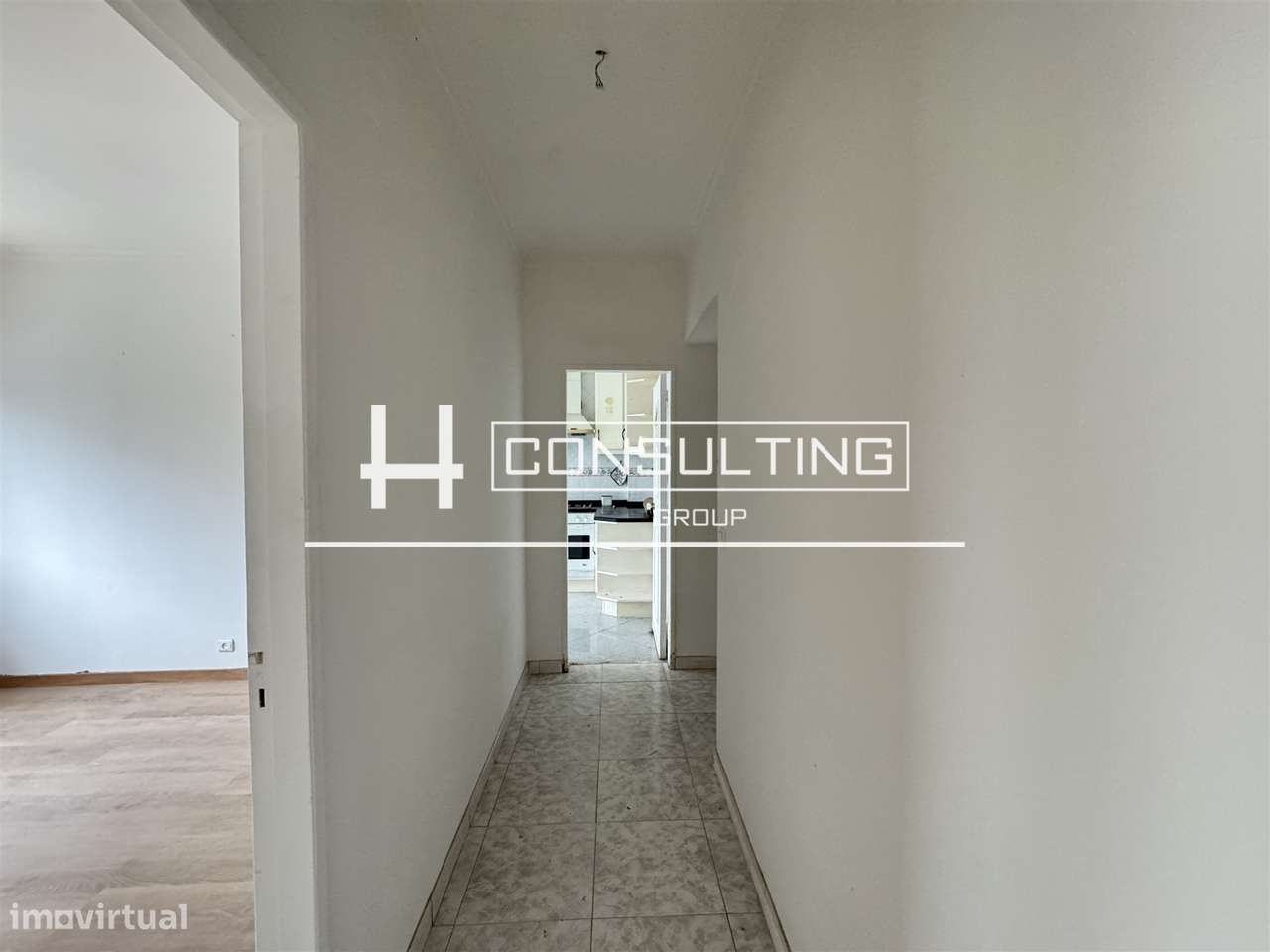 Apartamento T3 Venda em Mina de Água,Amadora-30