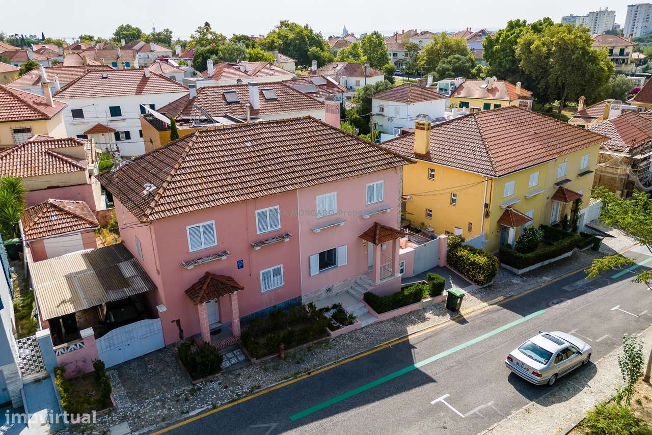 Moradia T3 + 1 Remodelada para Arrendamento no Bairro da Encarnação – - Grande imagem: 2/42