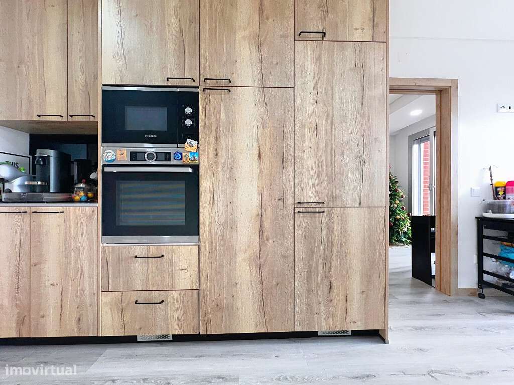 Apartamento T3 com garagem dupla, Quinta da Portela - Grande imagem: 5/13