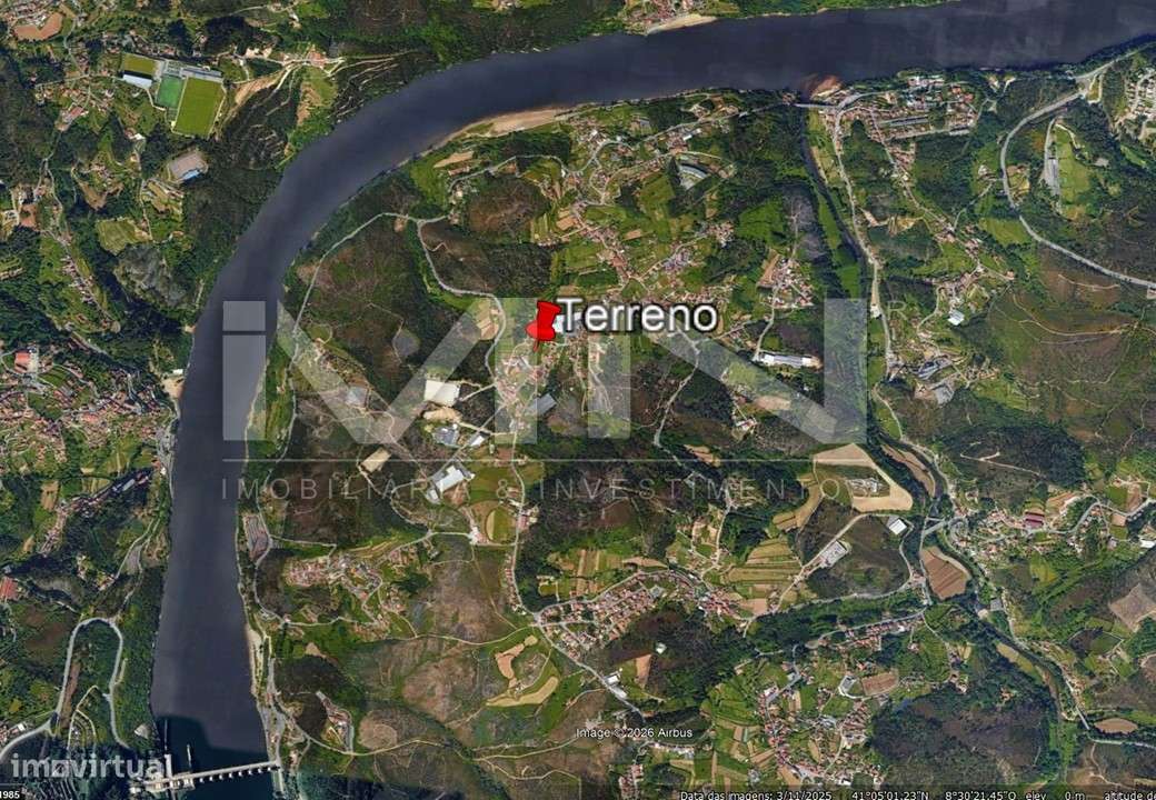 Terreno plano - 2.050m² - Viabilidade para casa Terrea-11