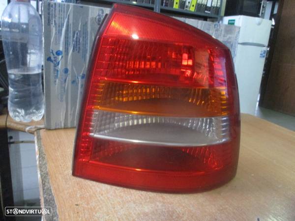 Farol Tras 90521544 OPEL ASTRA G 2001 1.4 90CV 5P CINZA Drt - 1