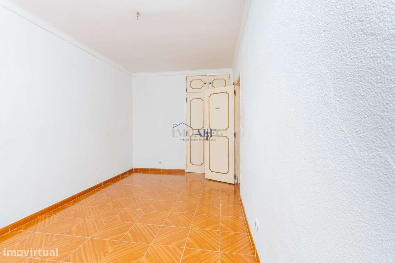 Apartamento T1 na Parede perto da estação de comboios-6